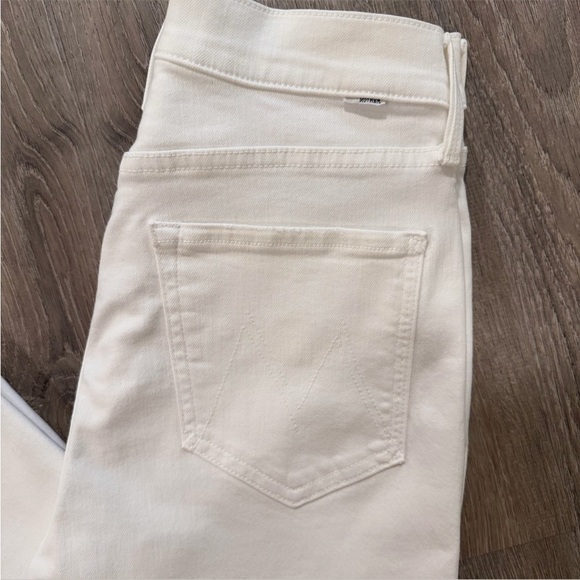 MOTHER The Tripper Ankle Fray Jeans in White Unfairest of Them All Jeans Size 27 - Picture 11 of 16